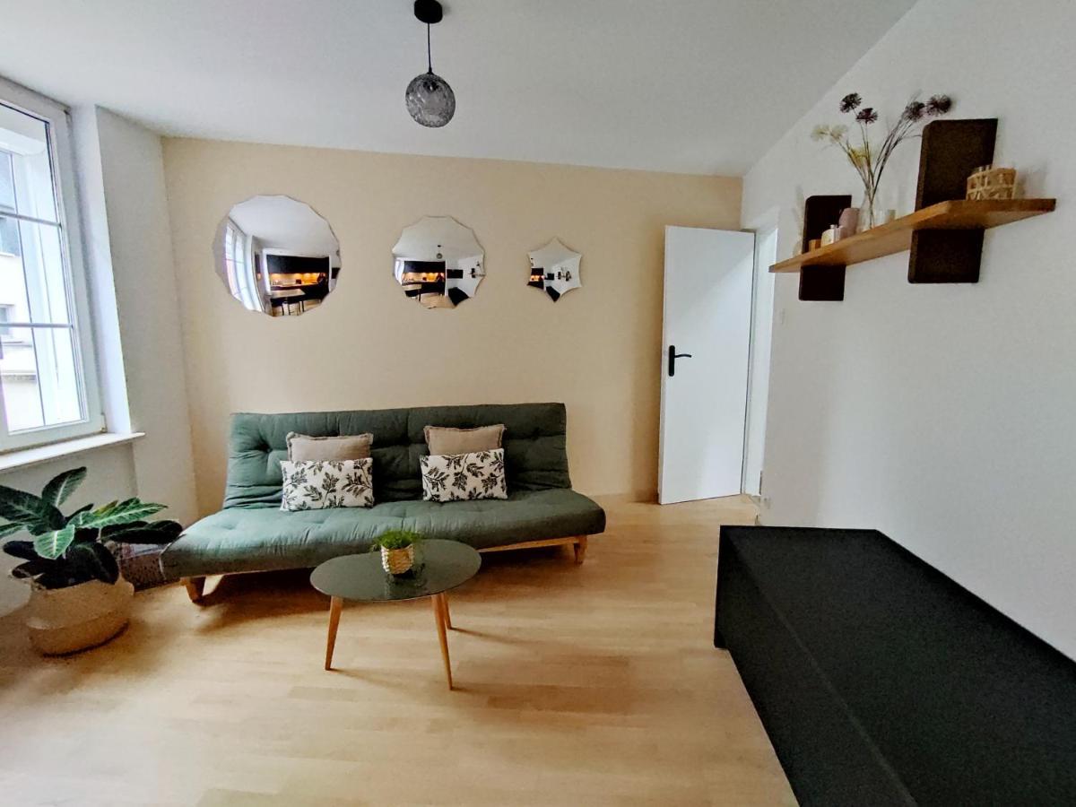 My Duplex House Trouville Rum bild