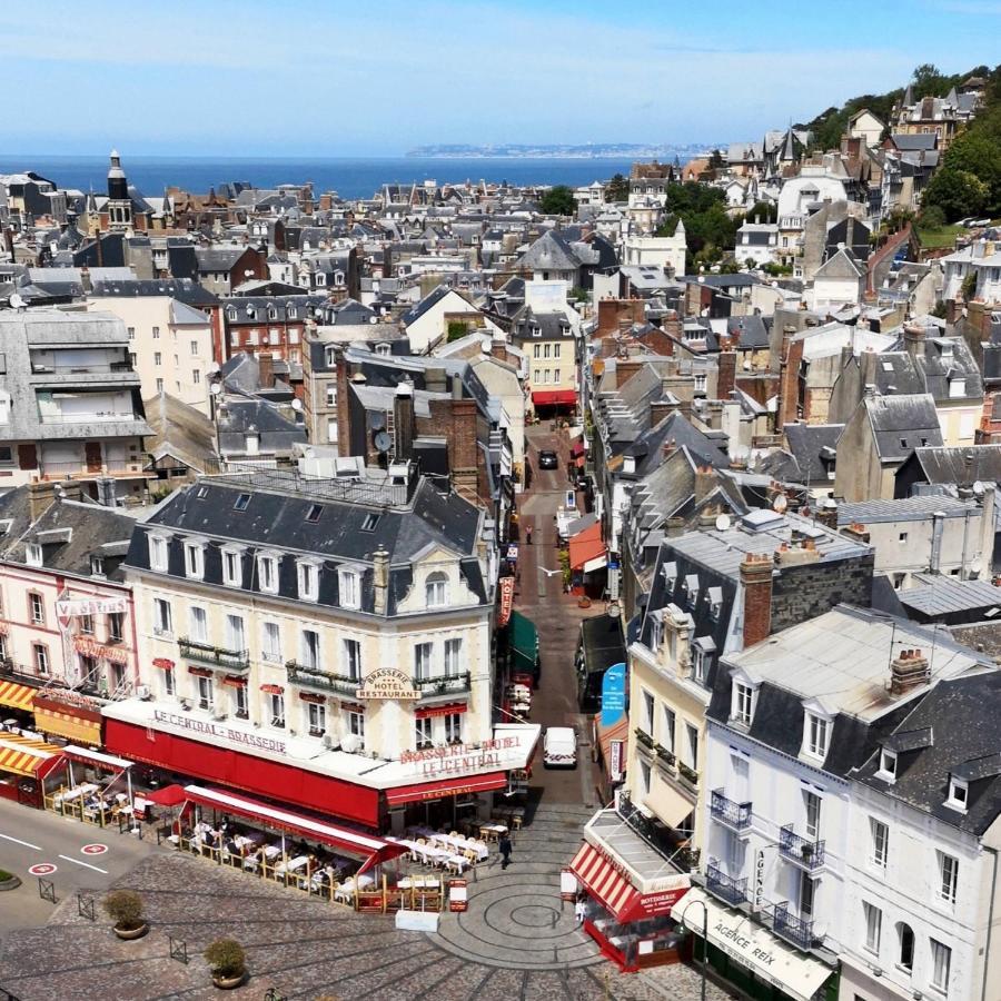 My Duplex House Trouville Rum bild